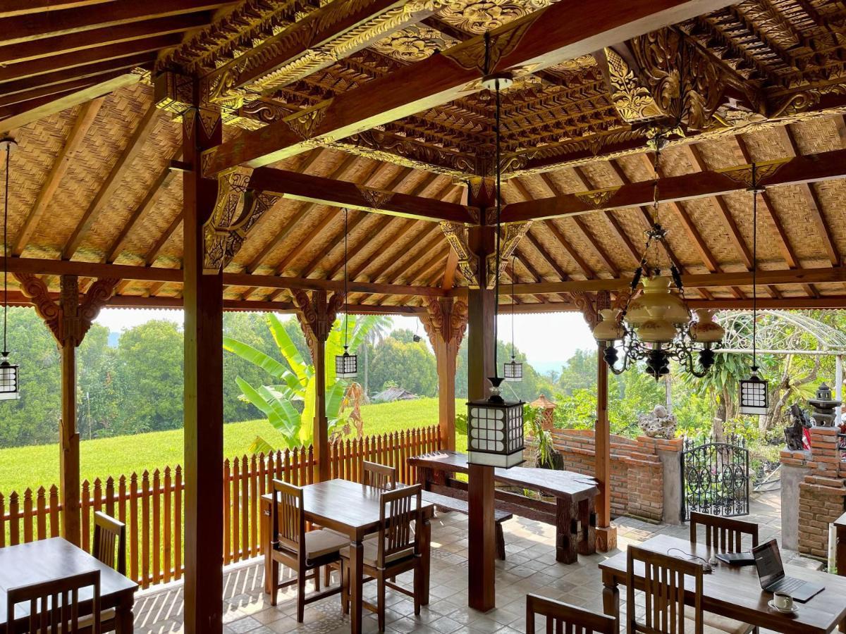 The Sangkih Villa Restaurant & Bar มุนดุก ภายนอก รูปภาพ